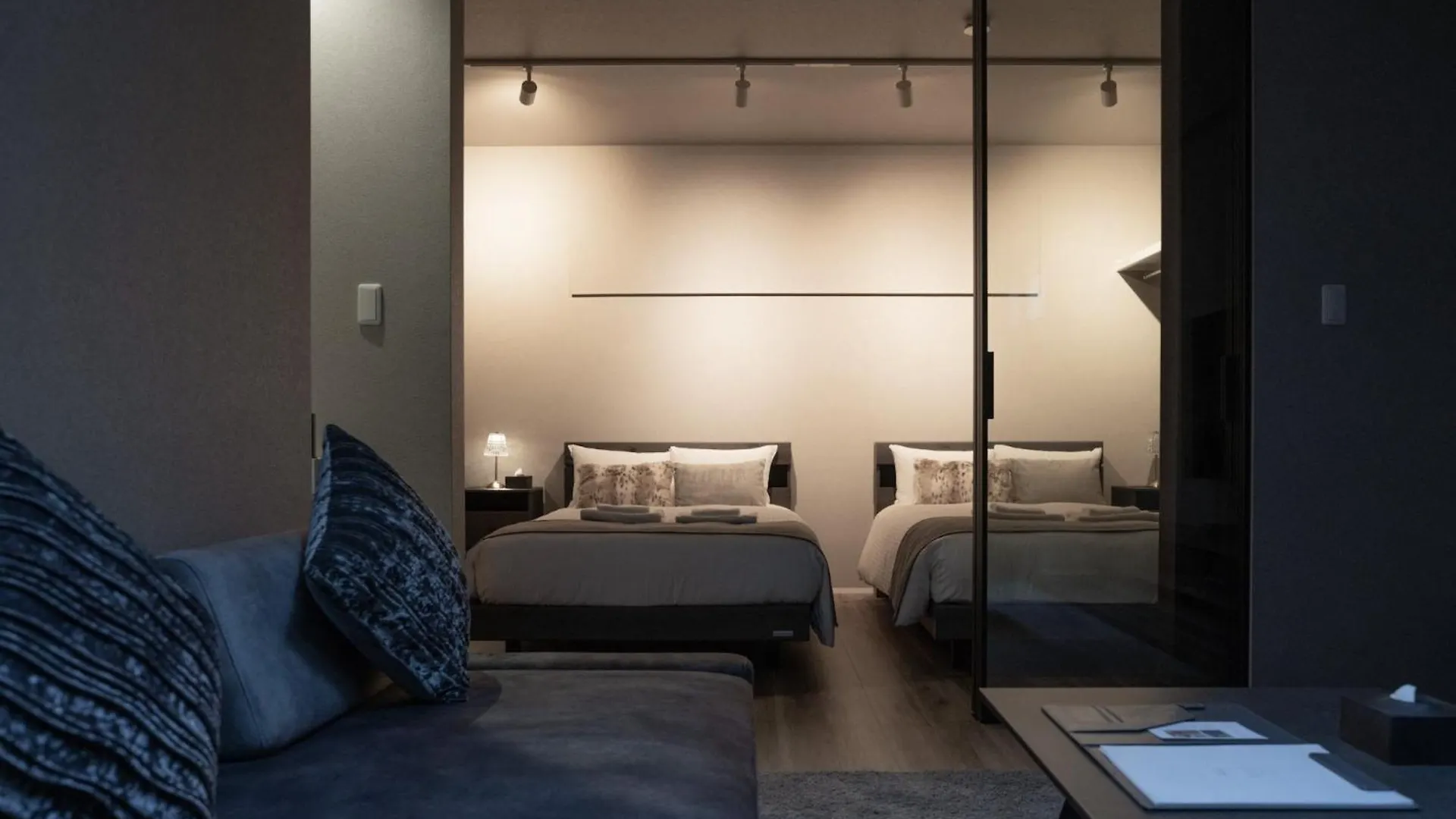 Nishikujovilla Deluxe - Vacation Stay 17690 Osaka 0*,  Japan